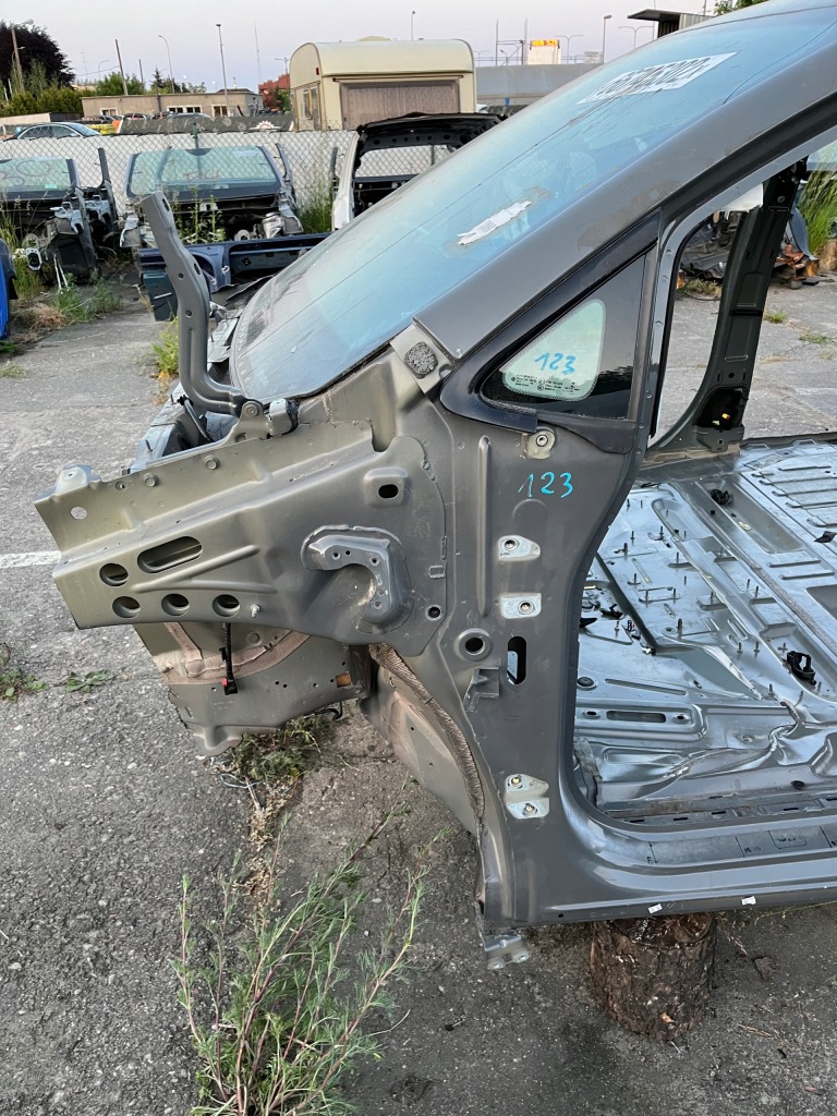 фото №1, Подкрылок блок двигателя левый перед chrysler pacifica 2016-