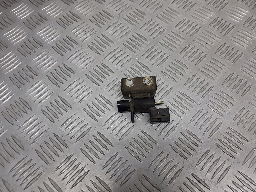 фото №1, Клапан вакууму mazda 323 f 2.0