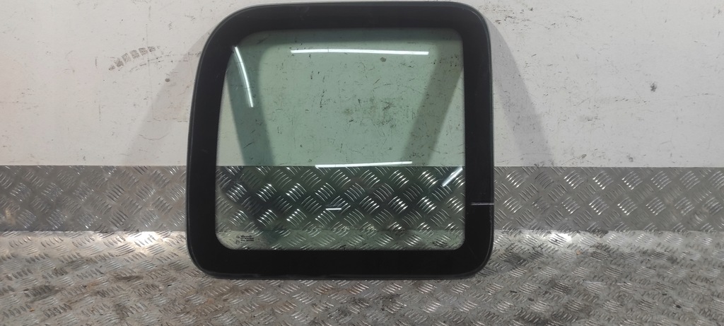 фото №1, Стекло правый задняя кузовная renault kangoo i 98-08 poznań