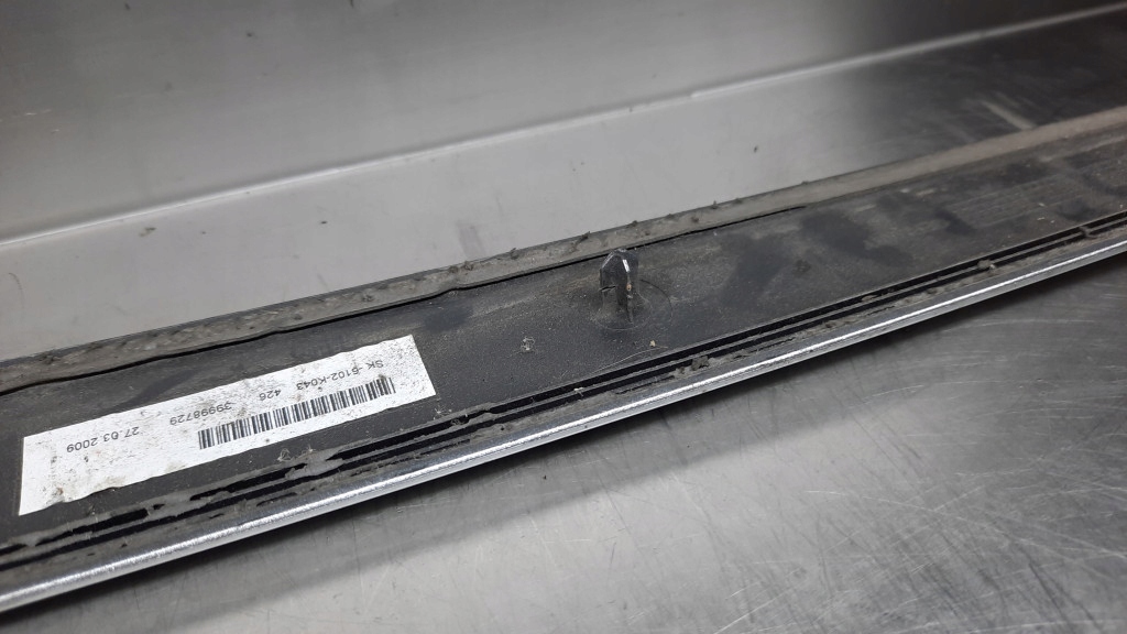 фото №7, Молдинг двері лівий задня 08694940 volvo xc90 lift