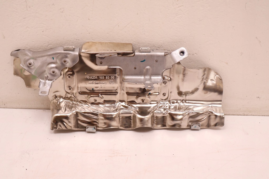 фото №1, Mercedes-benz cle a236 300 4matic защита тепловая турбонагнетателя