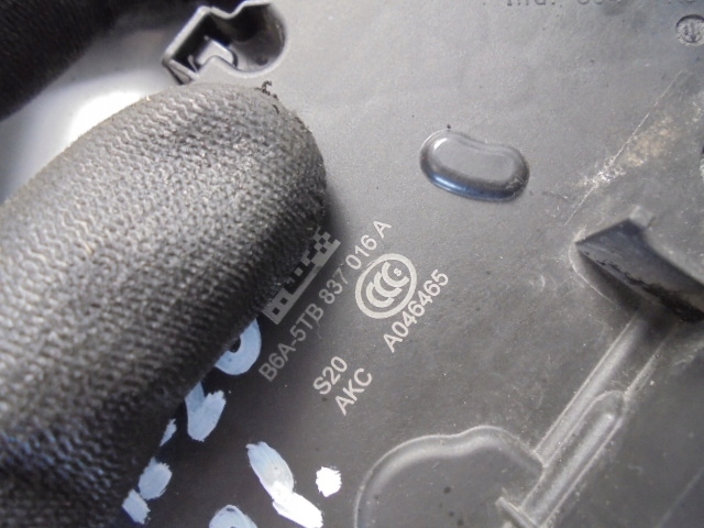 Замок двері правий перед vw golf vii 12-20 Недорого