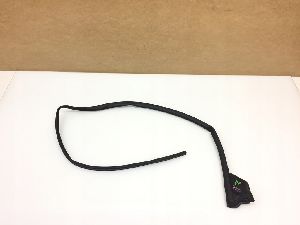 фото №1, Peugeot 2008 ii прокладка дверь правый перед