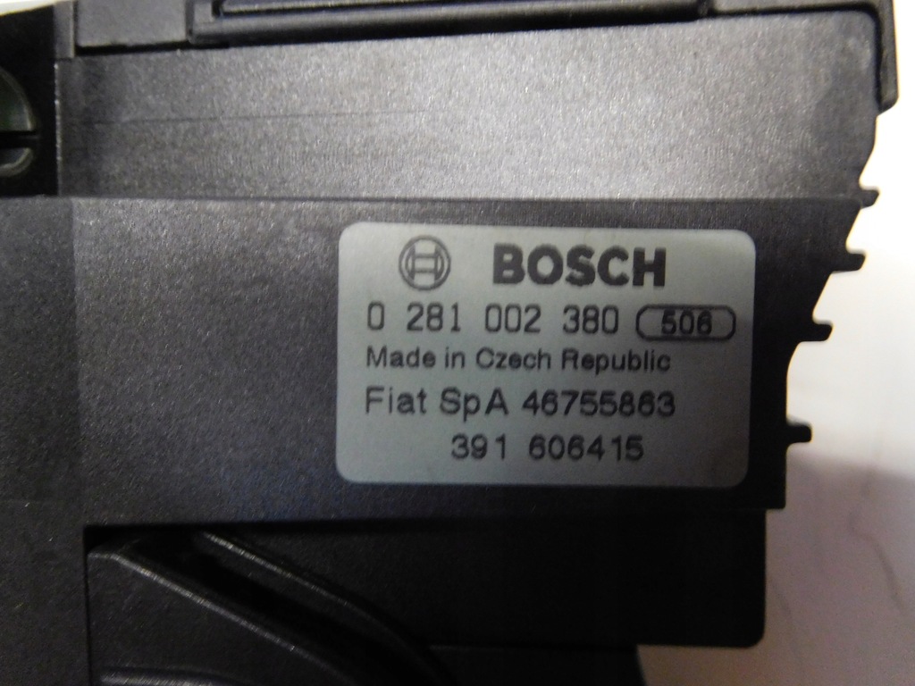 фото №10, Alfa romeo 147 1.9 jtd потенціометр 0281002380