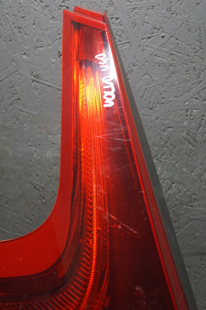 фото №11, Volvo v40 ii лампа лівий задня s2045