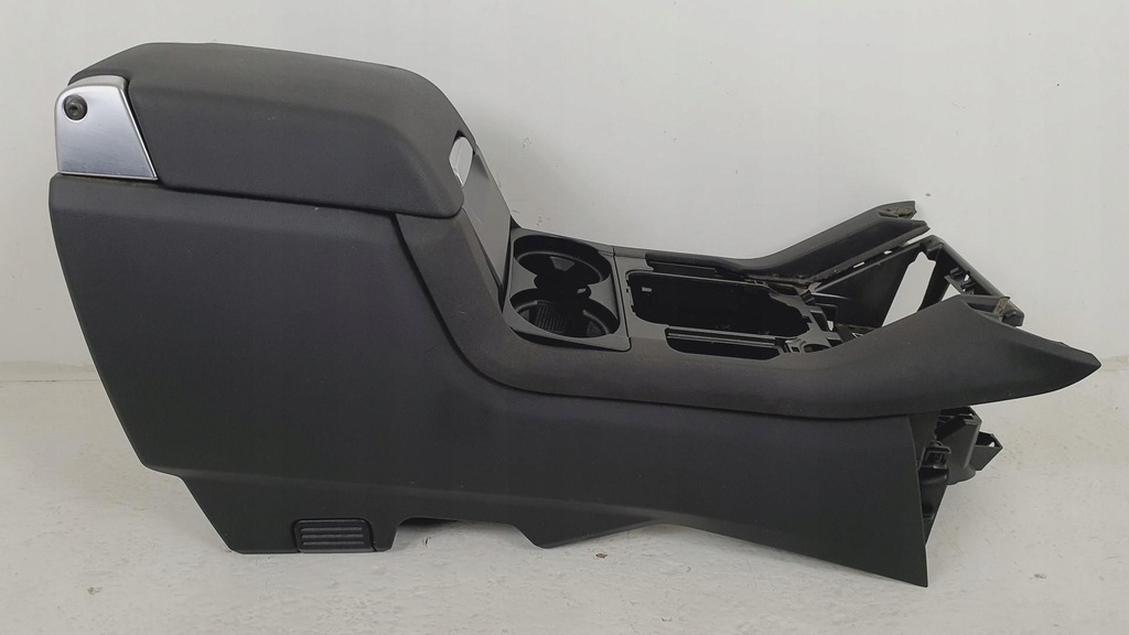 фото №8, Туннель средний подлокотник discovery iv l319