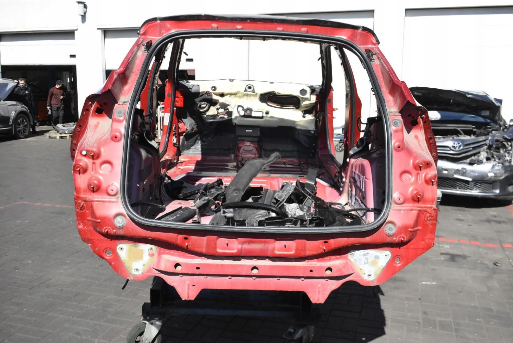 Четверть крыло  правый  задний лонжерон стойка  порог evh peugeot 2008 2 2 Доставка