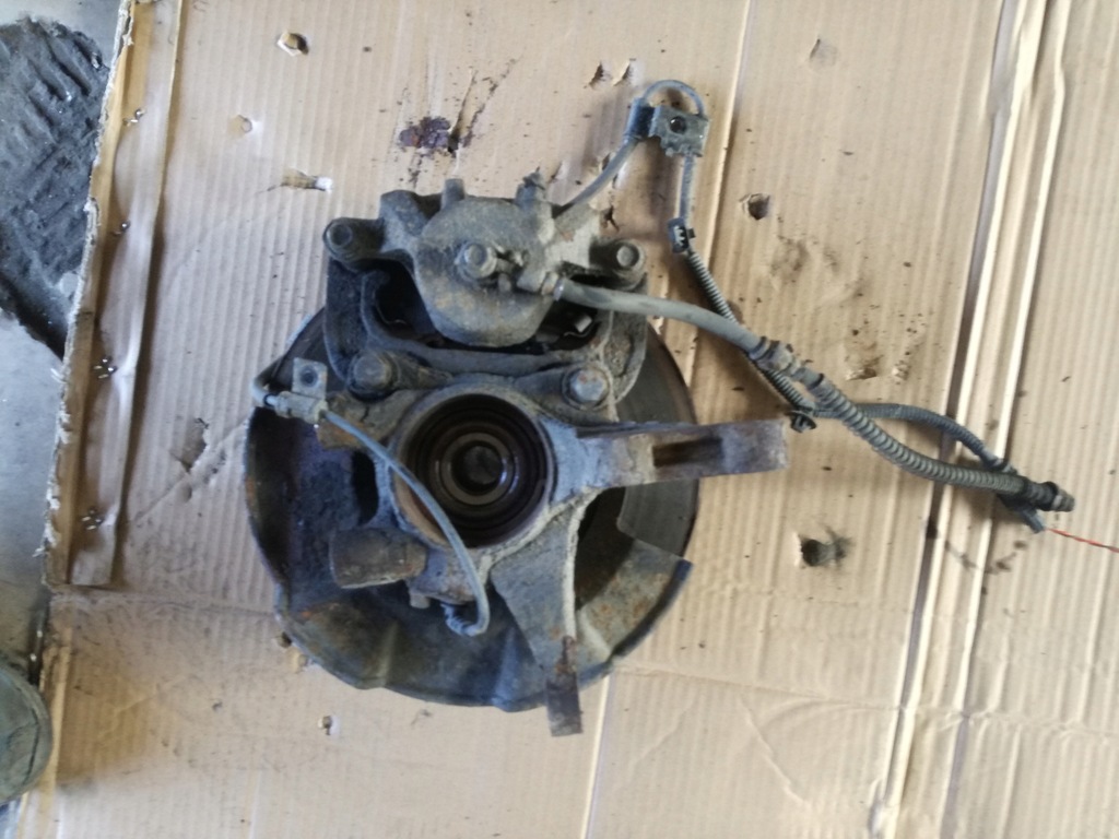 фото №1, Hyundai tucson i 2005 - 2010 rok поворотный кулак ступица правая перед