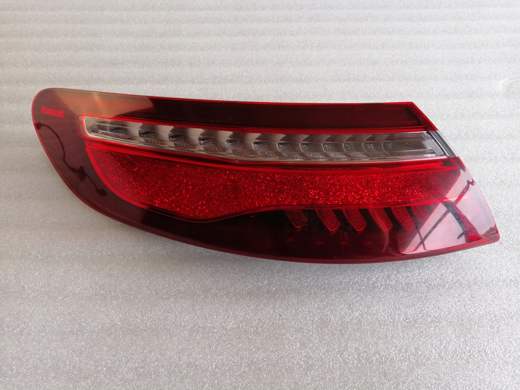 фото №1, Mercedes 238 coupe лампа задняя левая led