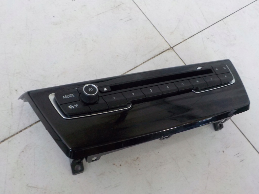 фото №1, Bmw 2 f45 панель радио 9357781