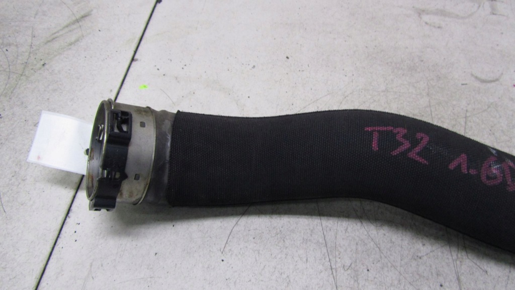 фото №4, Nissan x-trail t32 1.6 труба шланг интеркулер