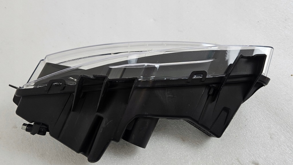 Противотуманная фара drl led high правый tesla model y 2020- Киев