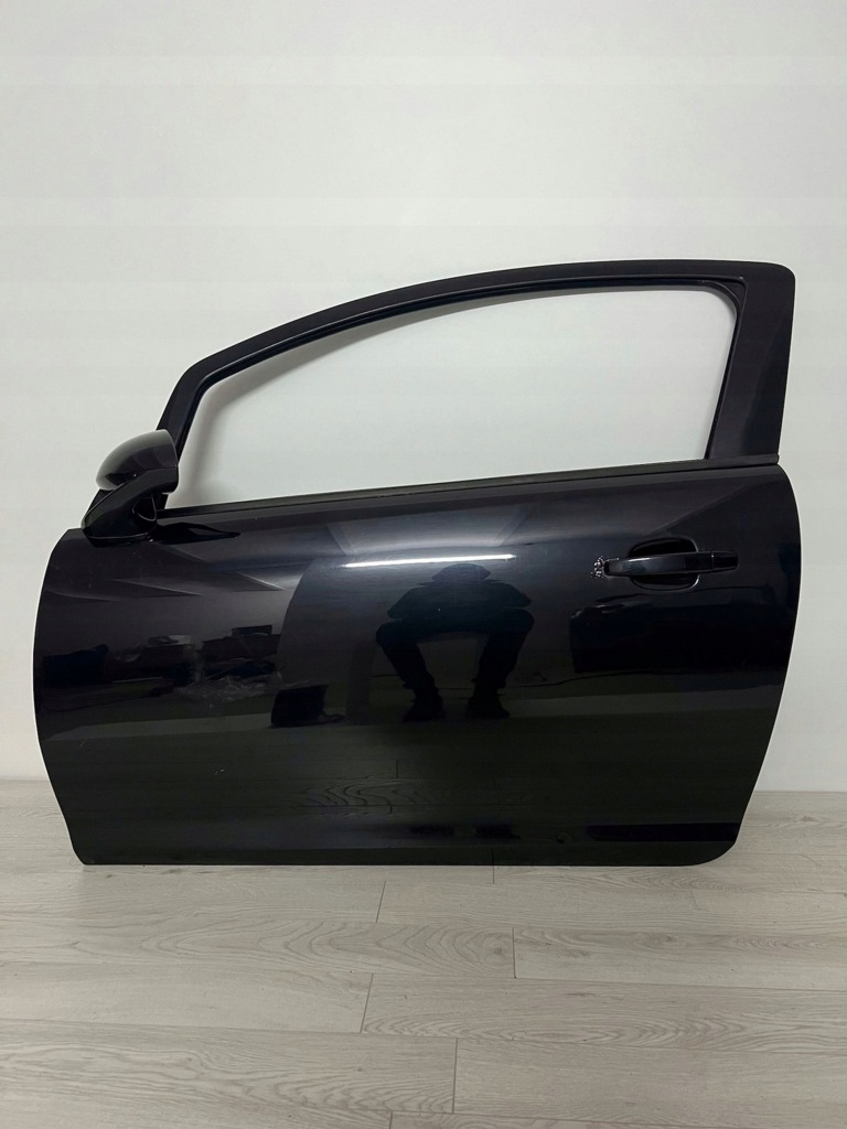 фото №1, Opel corsa d 2008 дверь задние