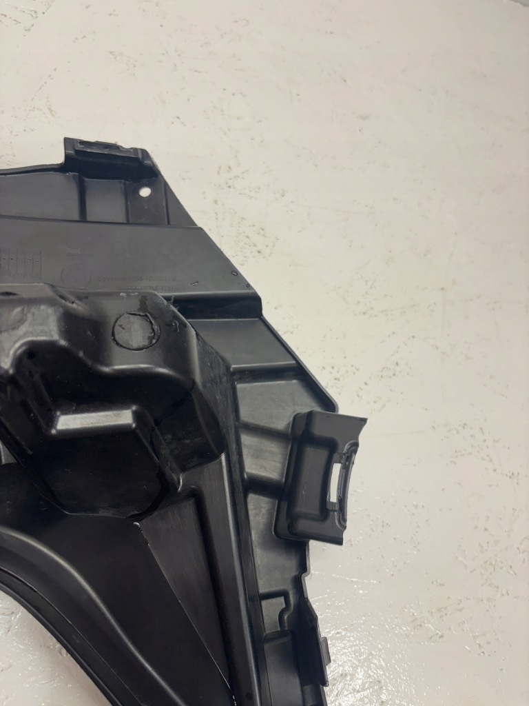 Bmw x7 g07 lift правый направляющая кронштейн бампера 51119881250 wys 24h Цена