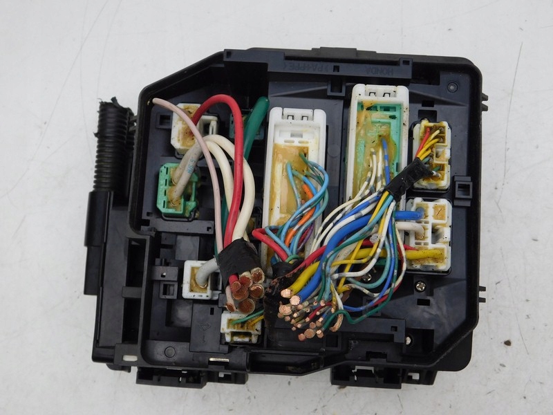 фото №10, 11/22 honda civic viii коробка корпус запобіжник