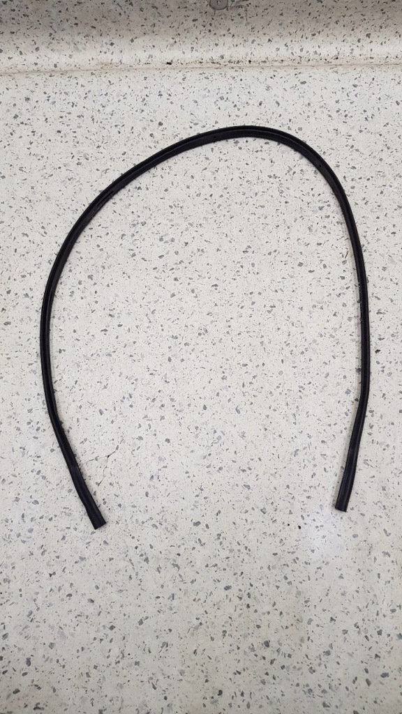 фото №1, Прокладка жабо капот mazda 6 gg gy