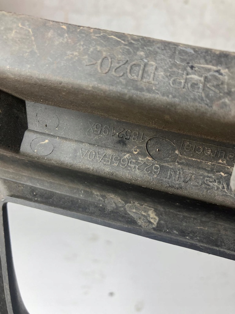 фото №4, Решітка бампера протитуманної фари права nissan micra k14 622565fa0a