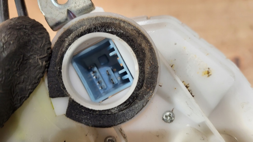 фото №5, Замок правий задня honda civic viii 8 ufo hb 5d 7 pin