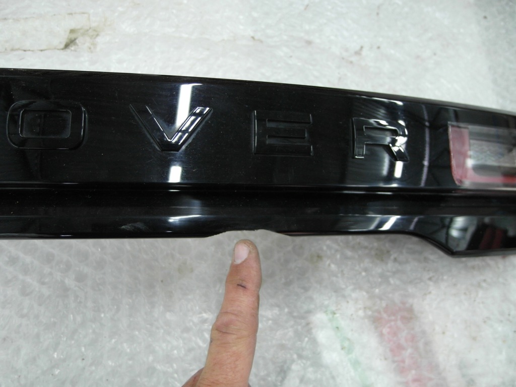 фото №4, Land rover velar лампа задняя led накладка оригинал eu