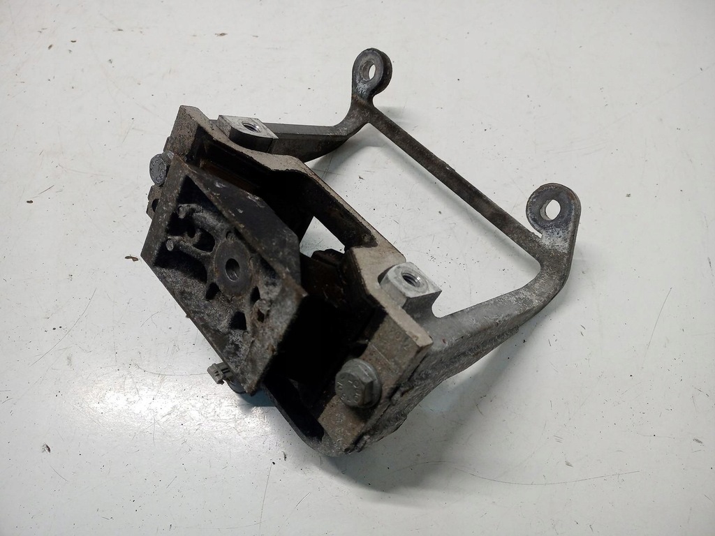 фото №1, Кронштейн подушка коробки renault master iii iv 112225095r