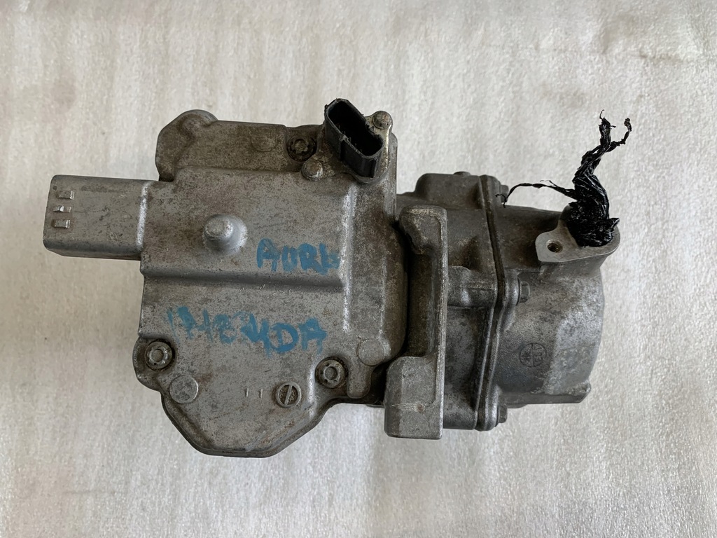 фото №1, Компресор кондиціонера toyota yaris iii гібрид