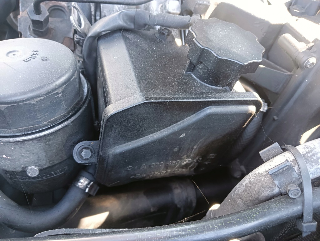 фото №1, Mercedes ml w164 gl x164 бачок усилителя