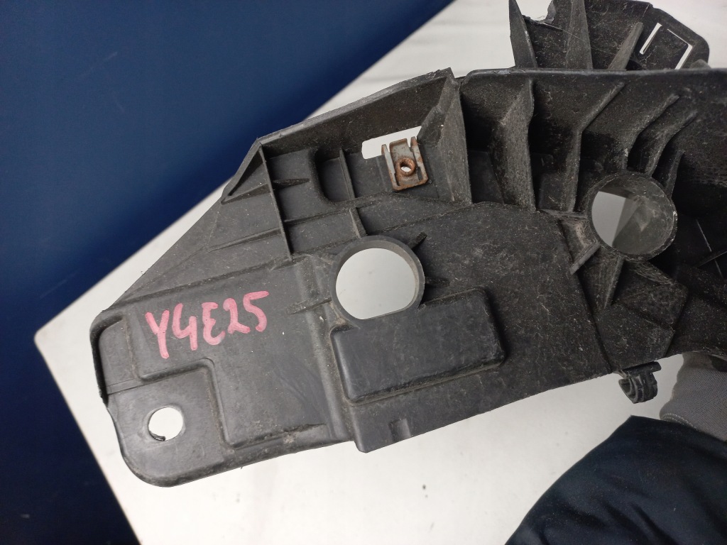 Ducato boxer jumper 14- лівий sx напрямна кронштейн лампи бампера перед Оригінал