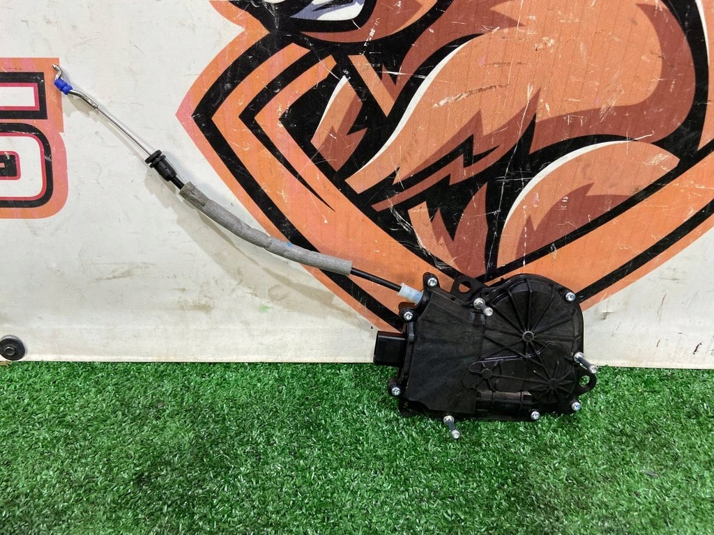 фото №8, Замок кришки багажника доводчик rr velar cpla404c10ad