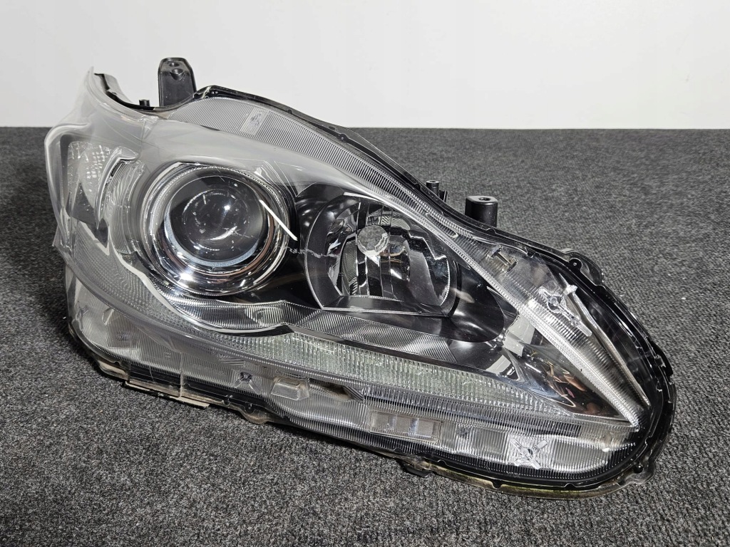 Купити Lexus ct ct200h 2010- фара лампа звичайна права перед передня eu ładna