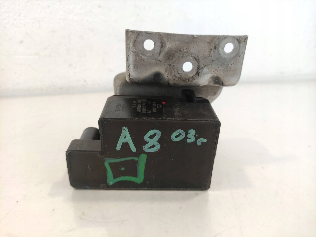 фото №6, Audi a8 d3 розподільник підвіска пневматичний заднього 15152400052