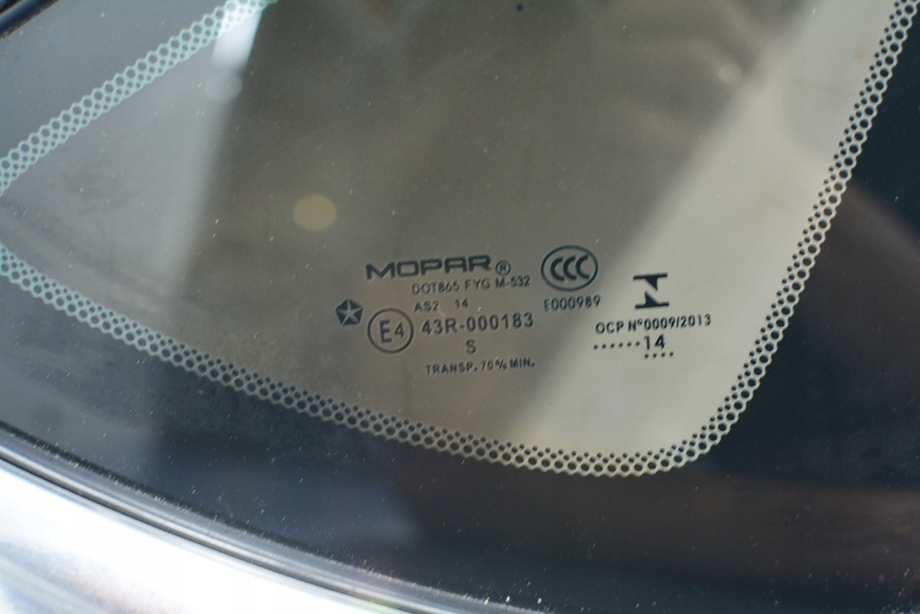 фото №2, Chrysler 200 скло кузовна правий задня 14 rok