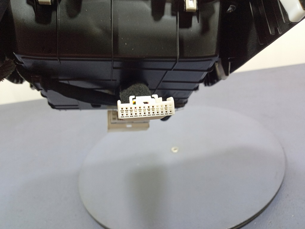 фото №11, Kia rio iv yb 17- рамка захист домкрата тунель 84635-h8000