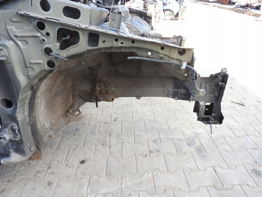 фото №7, Toyota auris i 06-09 лонжерон правый перед четверть разные цвета