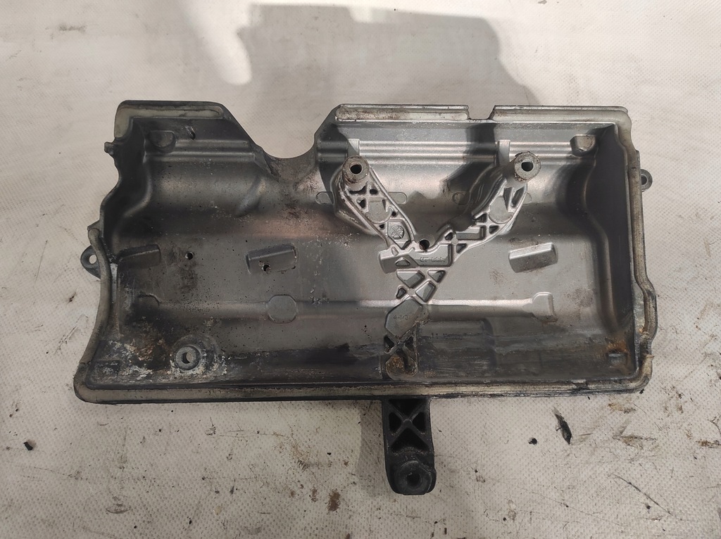 фото №7, Кришка клапанів головки mercedes w 245 2.0 cdi