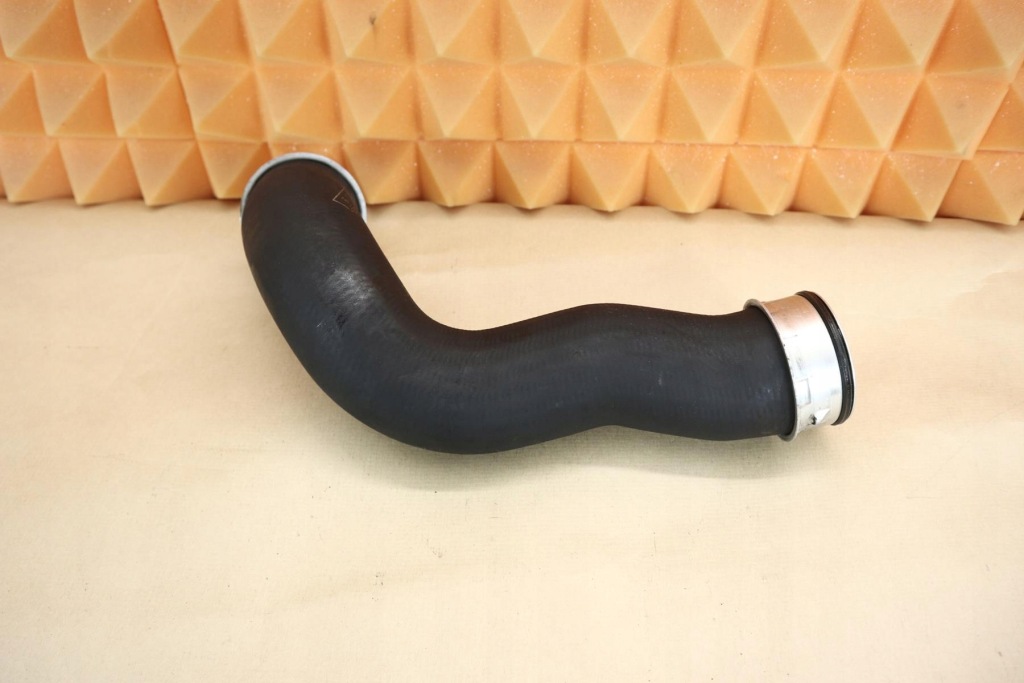 фото №2, Mercedes slk r171 шланг труба воздуха интеркулер a1715280082