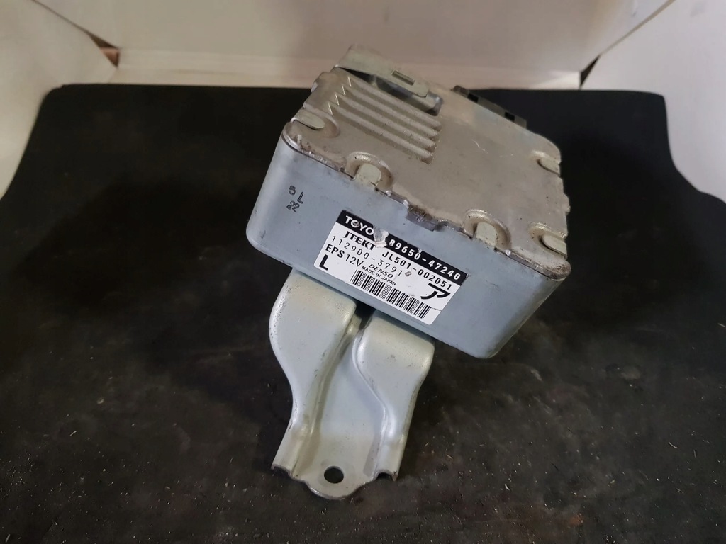 фото №1, Toyota prius xw30 2014 блоки управления