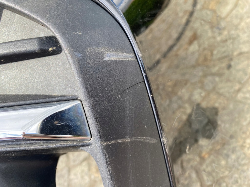 Opel insignia b 2 2 рестайлинг  бампер перед решётка хром 39140468 оригинал Киев