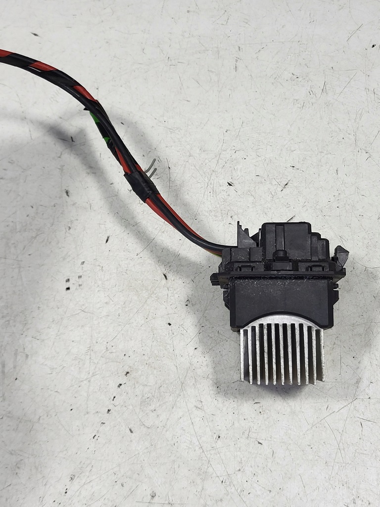 фото №5, Резистор резистор вентилятор peugeot 2008 i t1000034z