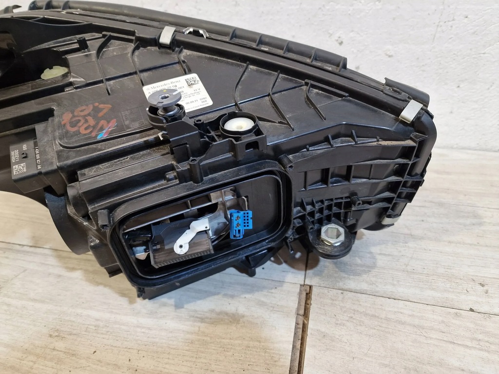 фото №7, Mercedes c klasa w206 21- лампа digital перед левая