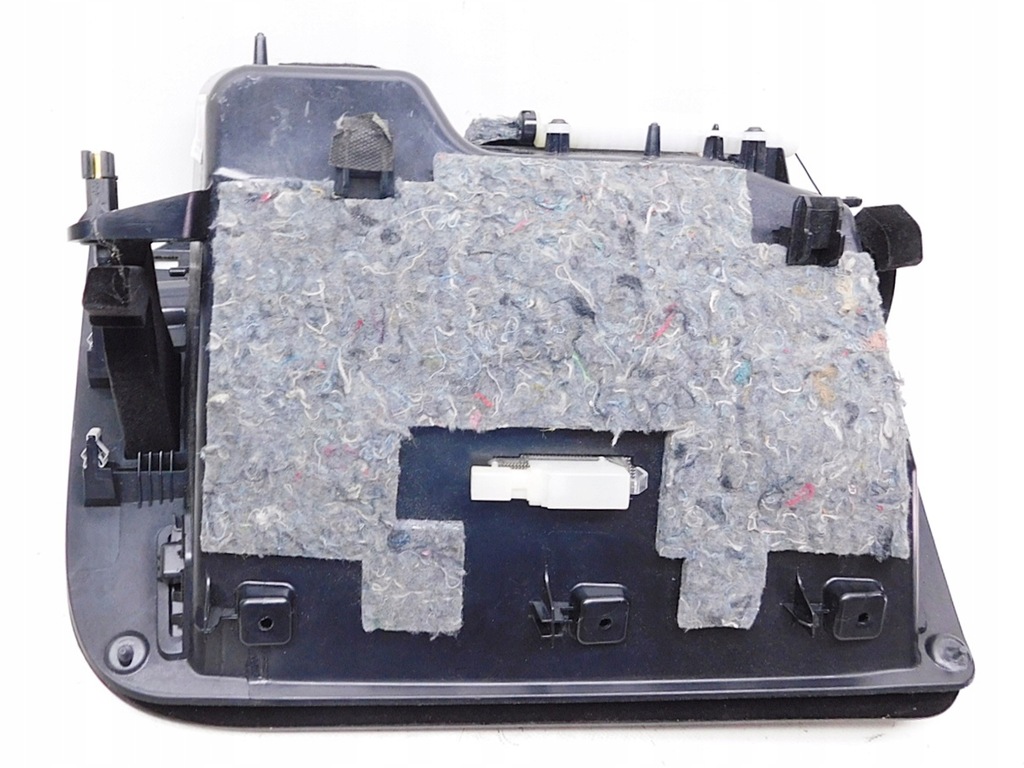 фото №4, Бардачок панели пассажира - alfa romeo giulia eu