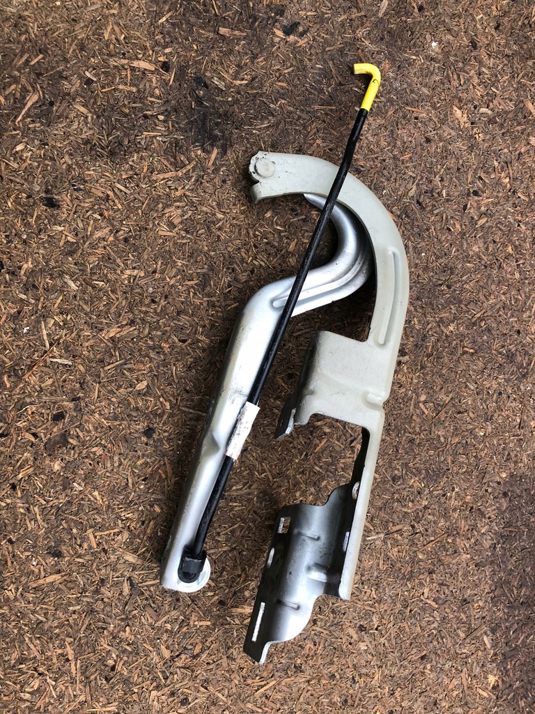 фото №1, Петля капот левый 3008 i ezrc 9682599080