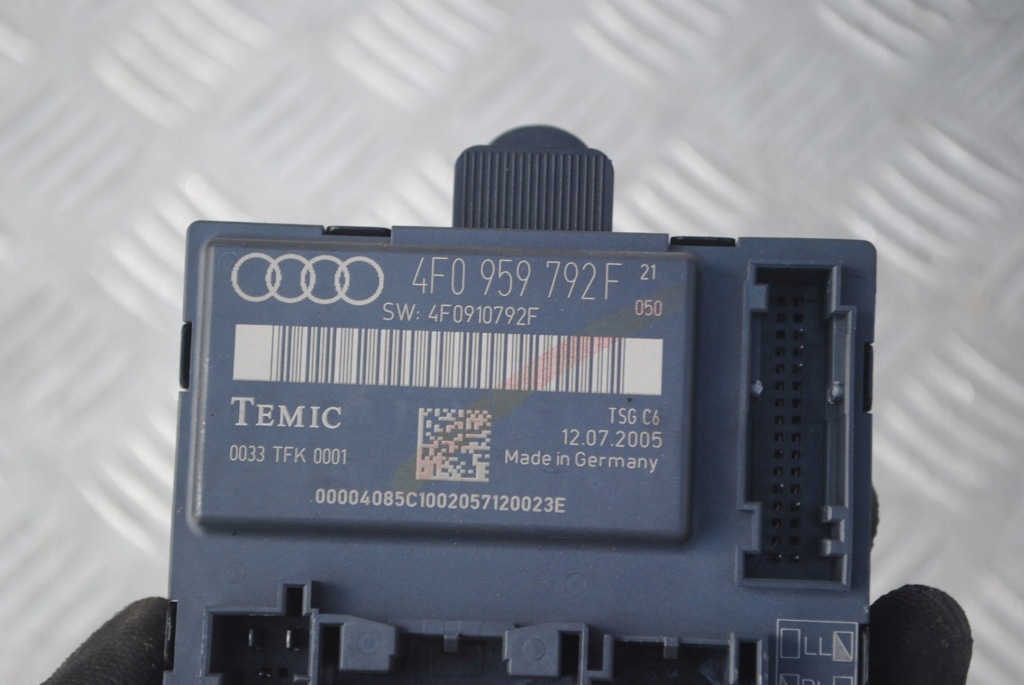 фото №4, Модуль дверь правый перед 4f0959792f audi a6 c6