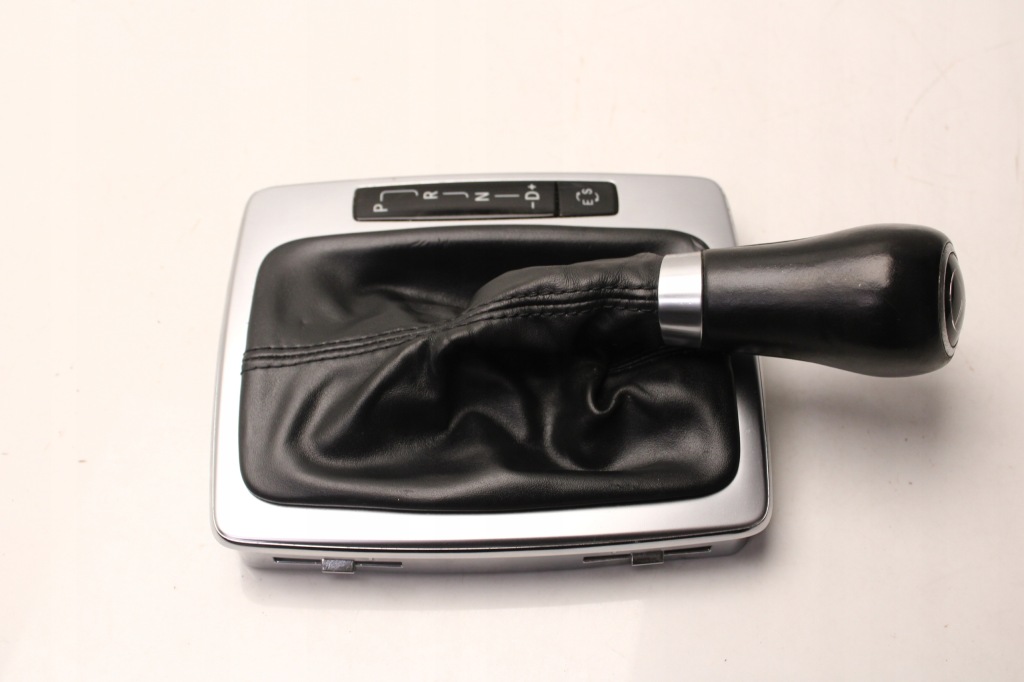 Купити Mercedes w204 2011r ручка перемикання передач чохол рамка a2042676210