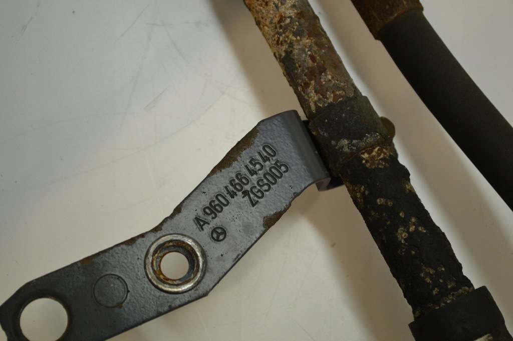 фото №8, Mercedes actros mp4 бак усилителя провода комплект