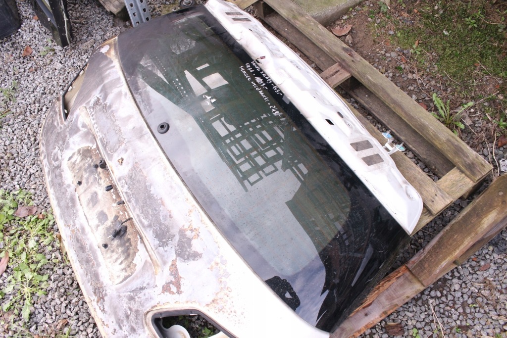 фото №2, Mercedes w246 стекло крышки багажника