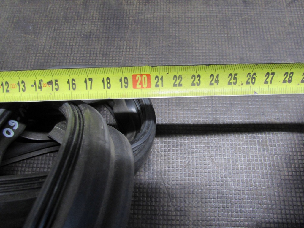 фото №13, Молдинг прокладка peugeot 3008 i 09-13r 9688219280