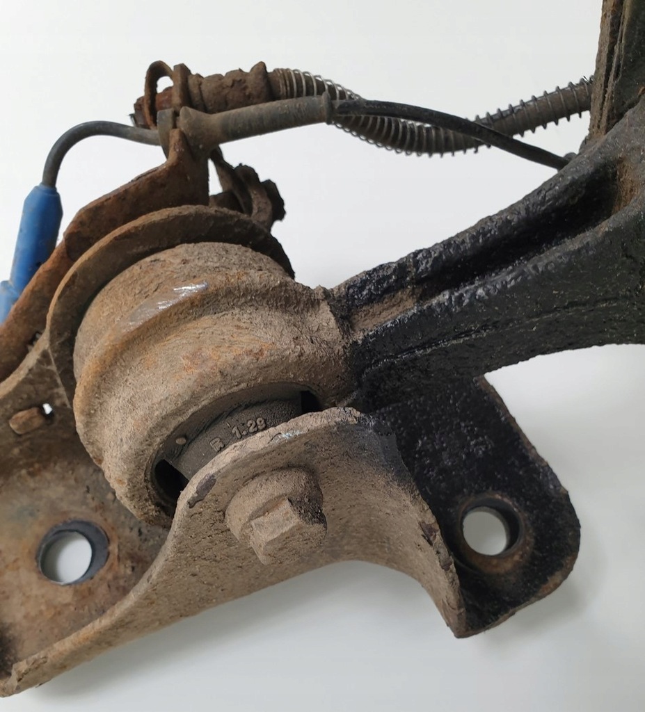 фото №8, Підвіска задні балка oś задня peugeot 1007