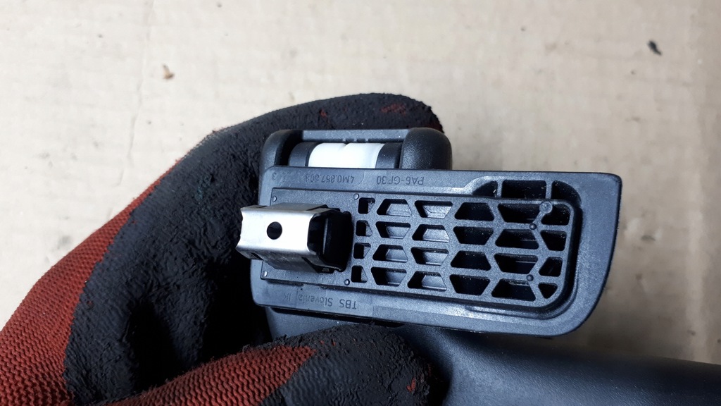 фото №8, A4 b9 8w ручка стельовий кронштейн правий задня sline