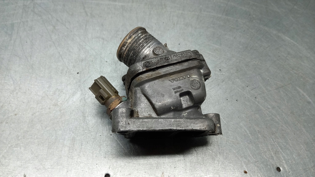 фото №1, Корпус термостата volvo v70 ii lift 05r 2.4b 30650022