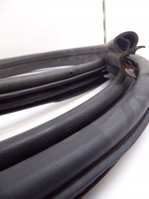 фото №4, Xsara picasso i 98r- прокладка двері задня права